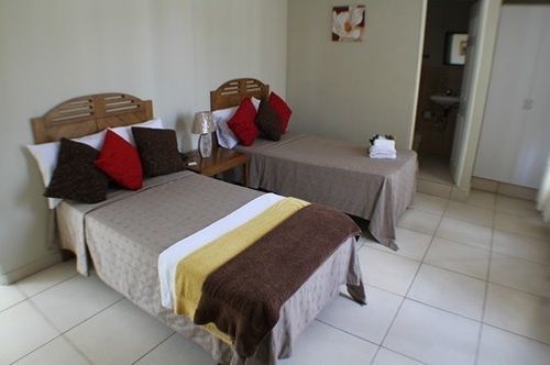 Hotel Andoria Сан-Сальвадор Экстерьер фото